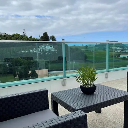 Quo Penthouse Terrace Понта-Делгада